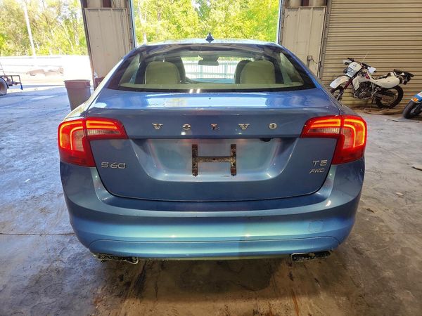 2014 VOLVO S60