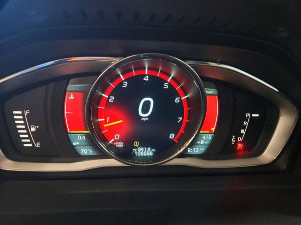 2014 VOLVO S60