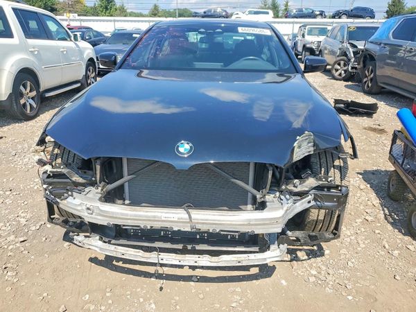 2018 BMW 530