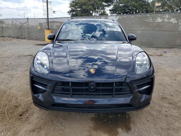2021 PORSCHE MACAN Base
