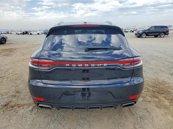 2021 PORSCHE MACAN Base