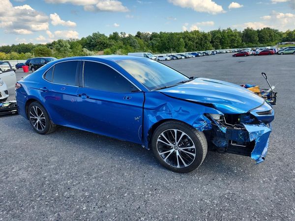 2019 TOYOTA CAMRY