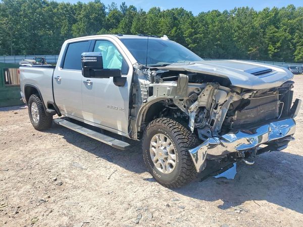 2023 CHEVROLET SILVERADO LTZ — Passenger 3/4