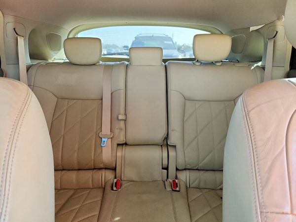 2015 INFINITI QX70