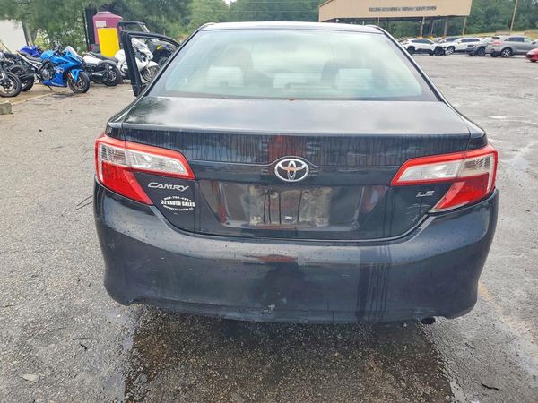 2012 TOYOTA CAMRY