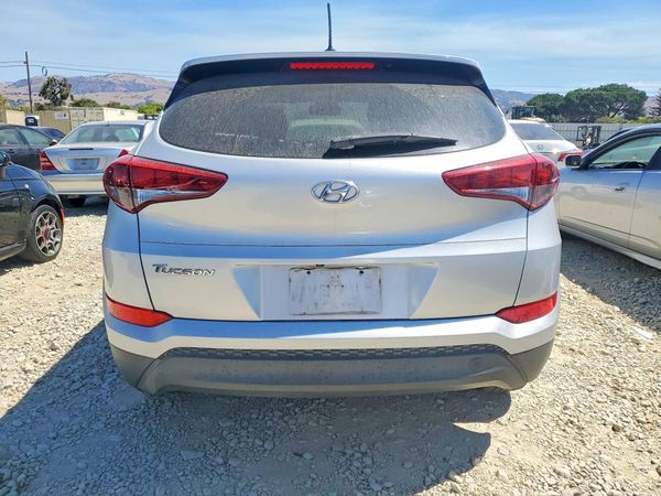 2017 HYUNDAI TUCSON SE (no options) — DIRR