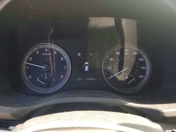 2017 HYUNDAI TUCSON SE (no options) — ODOM