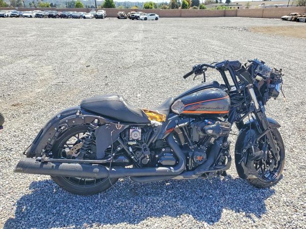 2022 HARLEY-DAVIDSON FL — RSDT