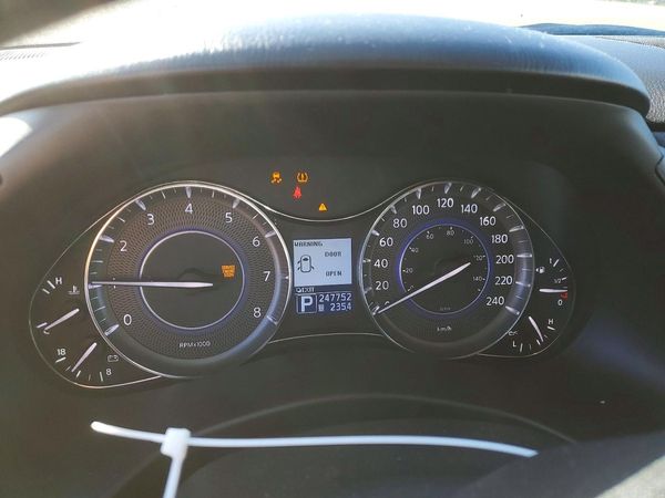 2012 INFINITI QX56