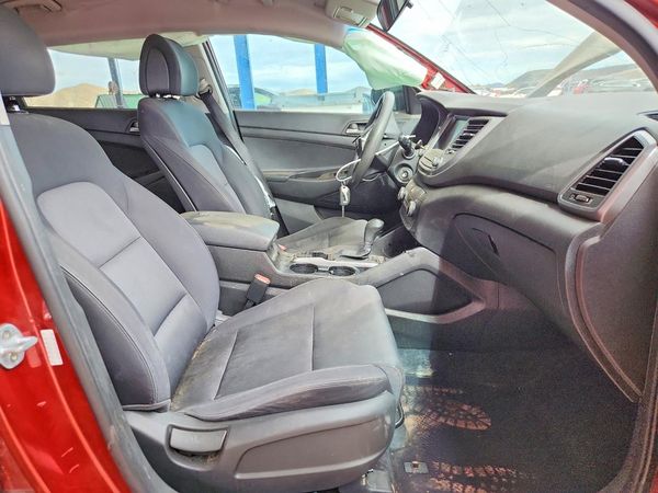 2018 HYUNDAI TUCSON — DENT
