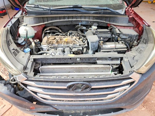 2018 HYUNDAI TUCSON — Engine bay