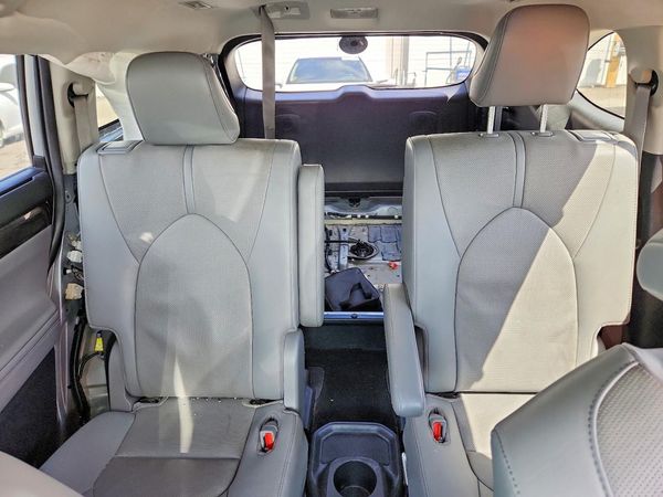 2021 TOYOTA HIGHLANDER Limited — SUVN