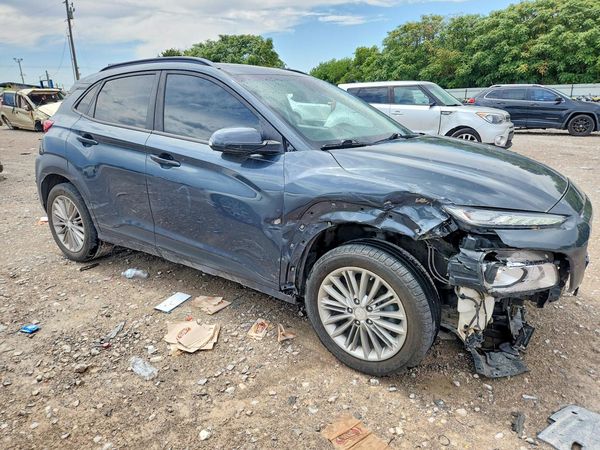2018 HYUNDAI KONA SEL with Tech Pkg