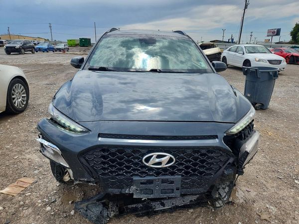 2018 HYUNDAI KONA SEL with Tech Pkg