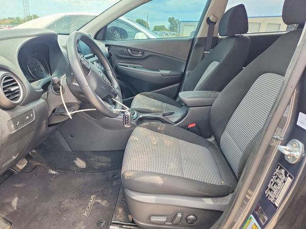 2018 HYUNDAI KONA SEL with Tech Pkg