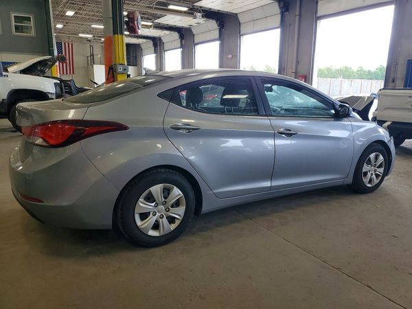 2016 HYUNDAI ELANTRA