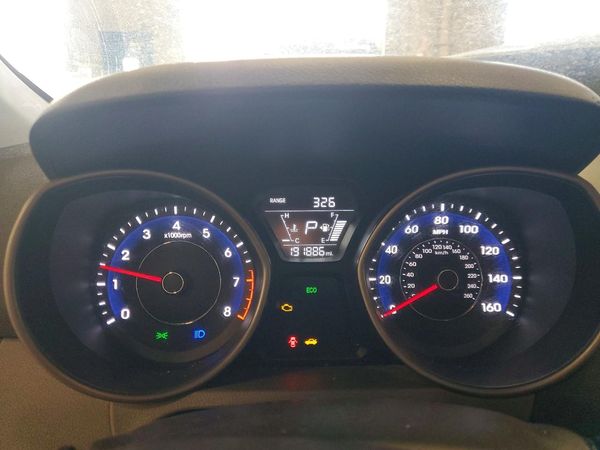 2016 HYUNDAI ELANTRA