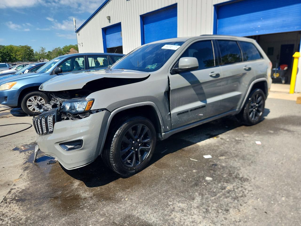 2020 JEEP GRAND CHEROKEE Laredo