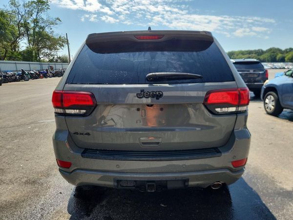 2020 JEEP GRAND CHEROKEE Laredo