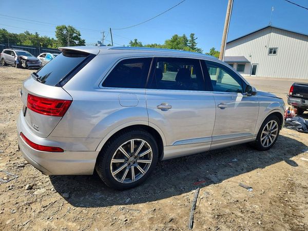 2018 AUDI Q7