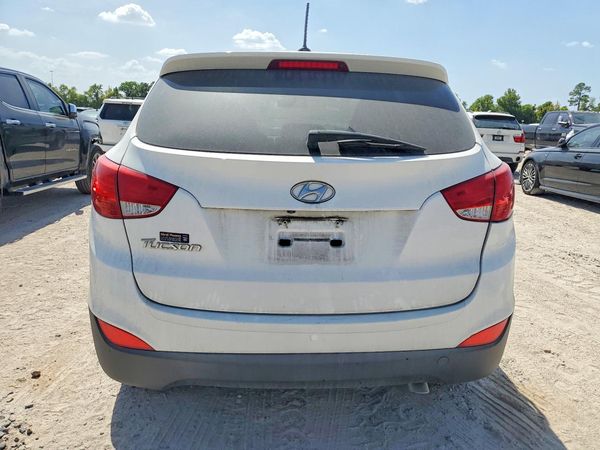 2015 HYUNDAI TUCSON GL (Middle-Low)