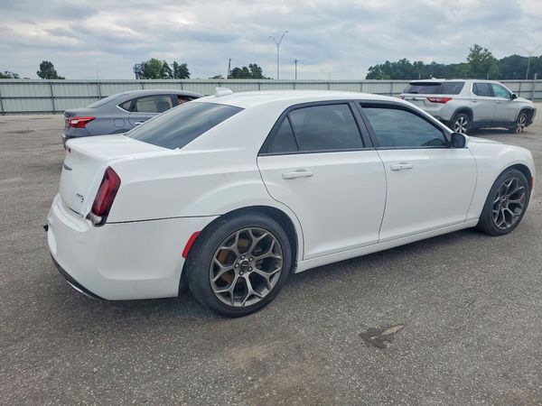 2015 CHRYSLER 300