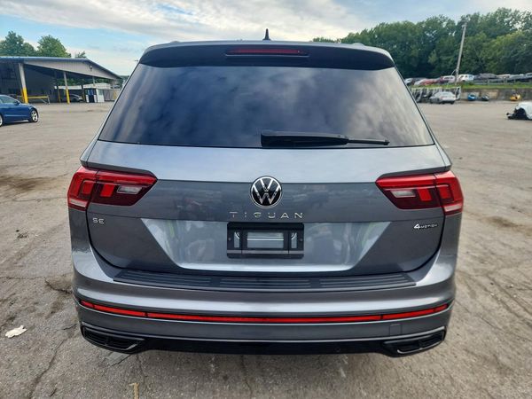 2023 VOLKSWAGEN TIGUAN 4Motion SE R-Line Black