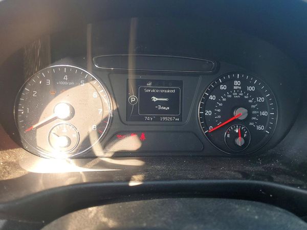 2018 KIA SORENTO L, LX