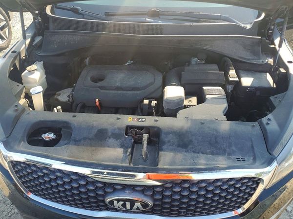 2018 KIA SORENTO L, LX
