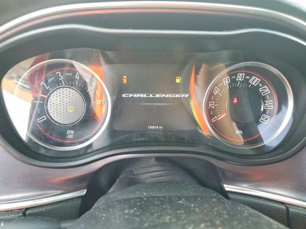 2017 DODGE CHALLENGER SXT