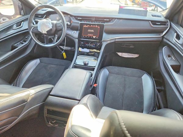 2024 JEEP GRAND CHEROKEE Laredo