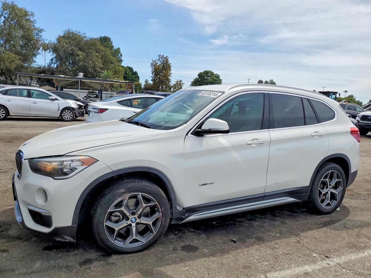 2018 BMW X1 xDrive28i — Front 3/4