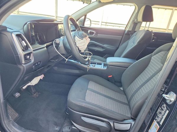 2021 KIA SORENTO LX