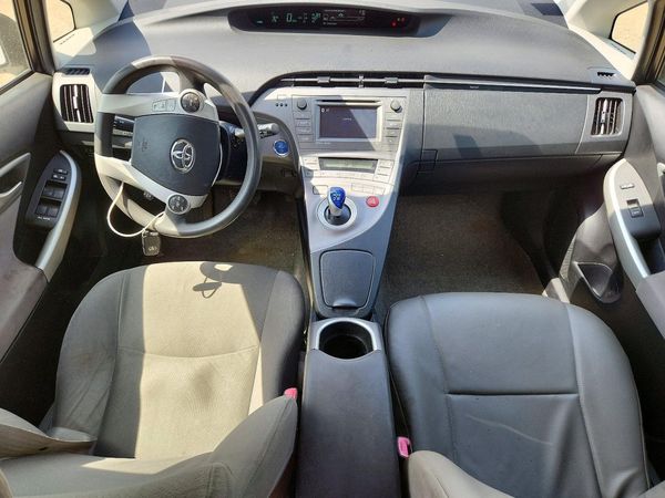 2013 TOYOTA PRIUS