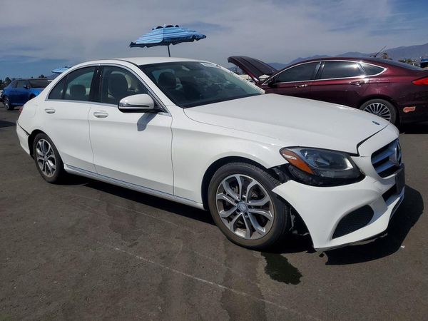 2016 MERCEDES-BENZ C C300