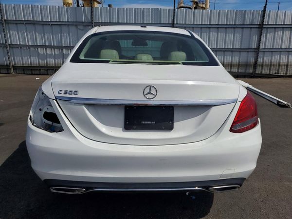 2016 MERCEDES-BENZ C C300