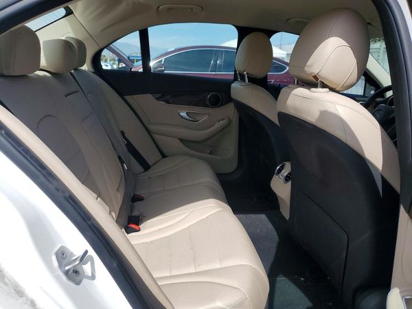 2016 MERCEDES-BENZ C C300