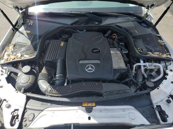 2016 MERCEDES-BENZ C C300