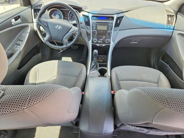 2012 HYUNDAI SONATA Middle-low level