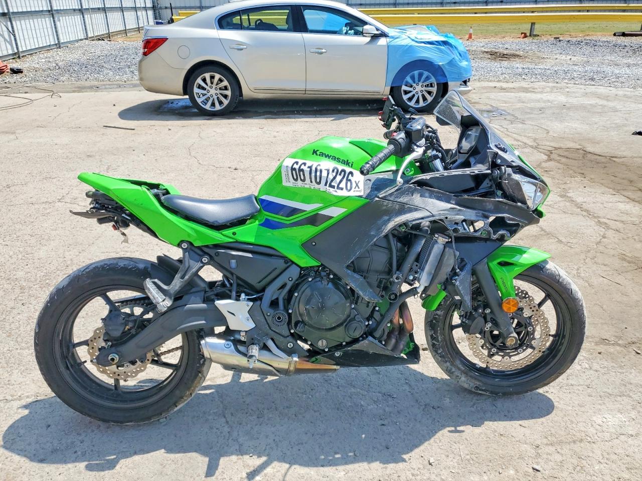 2026 KAWASAKI EX650