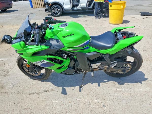 2026 KAWASAKI EX650