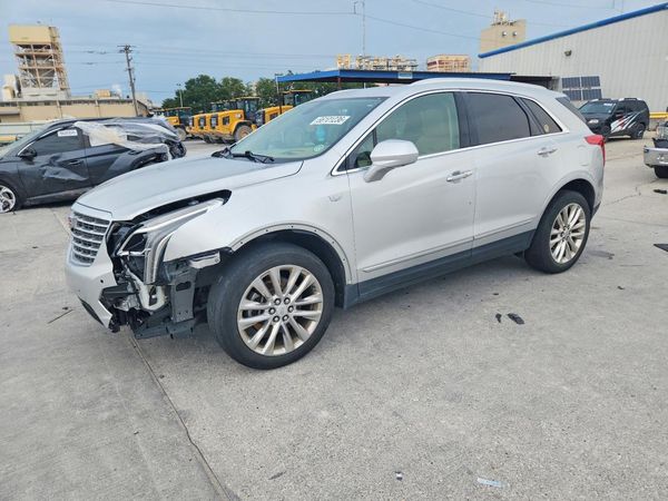 2017 CADILLAC XT5