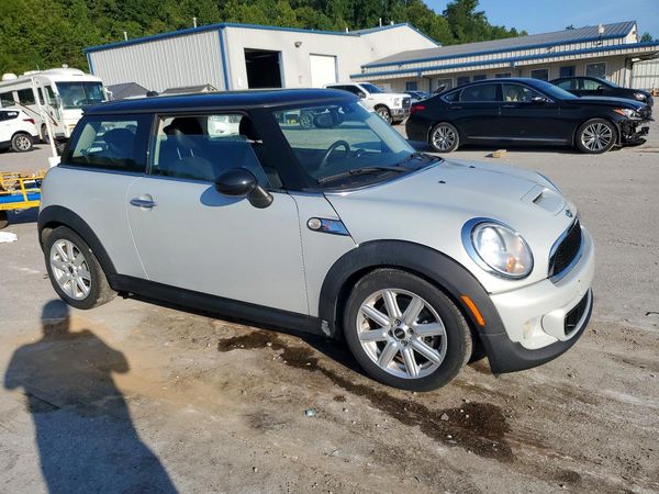 2013 MINI COOPER