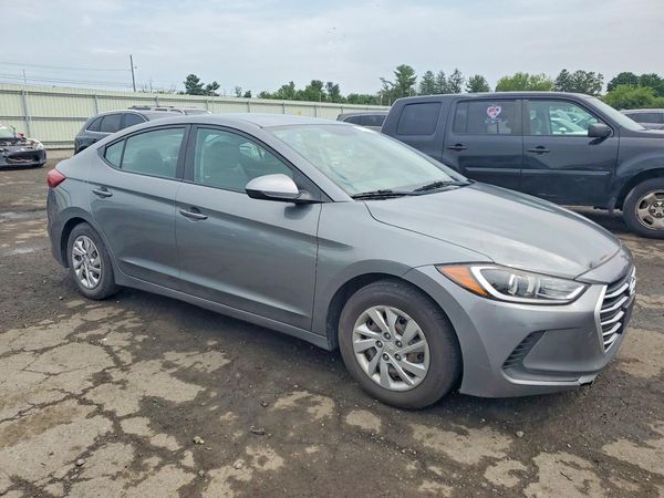 2017 HYUNDAI ELANTRA SE Base