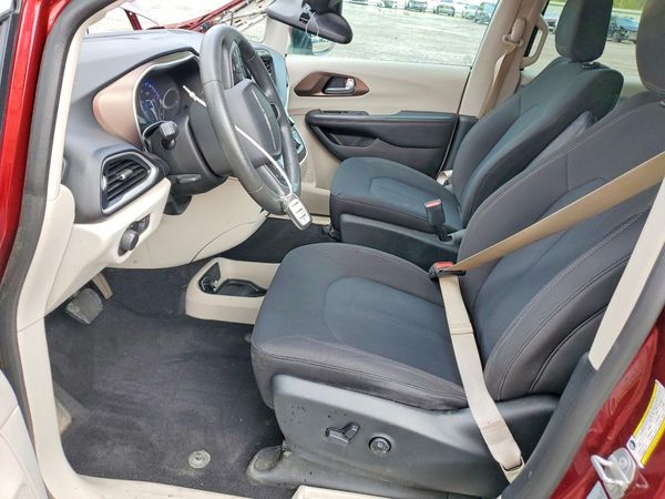 2017 CHRYSLER PACIFICA LX