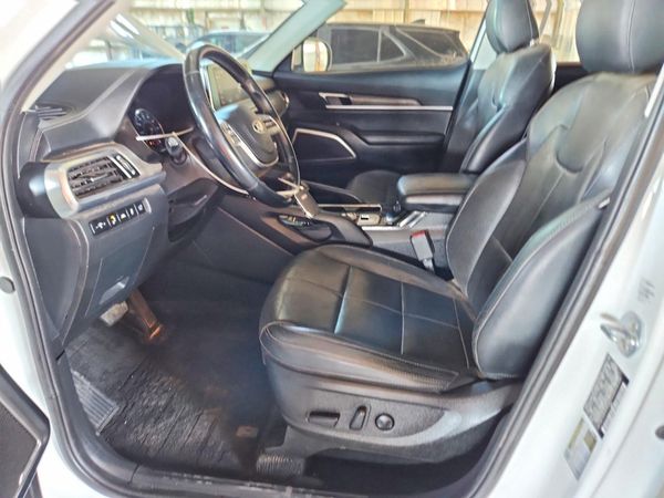 2020 KIA TELLURIDE EX — DENT