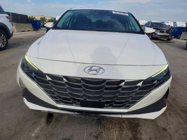 2021 HYUNDAI ELANTRA