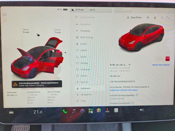 2025 TESLA MODEL Y