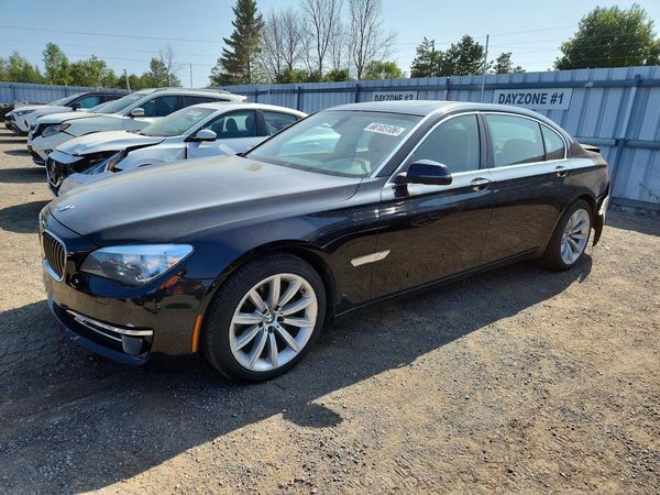 2013 BMW 740 xDrive