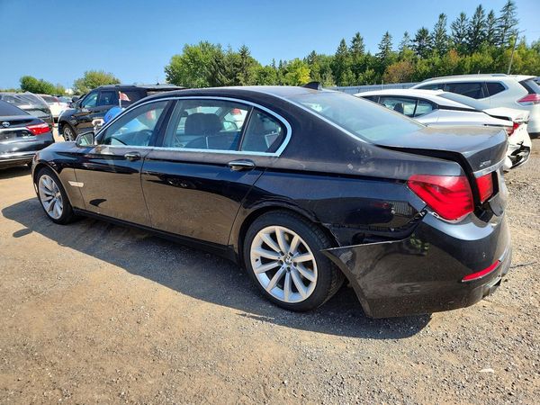 2013 BMW 740 xDrive